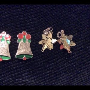 Set of 2 vintage metal Christmas clip on earrings